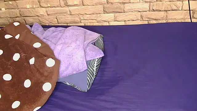 Sweethoneyglow online show from June 2026 11:31:01 AM
