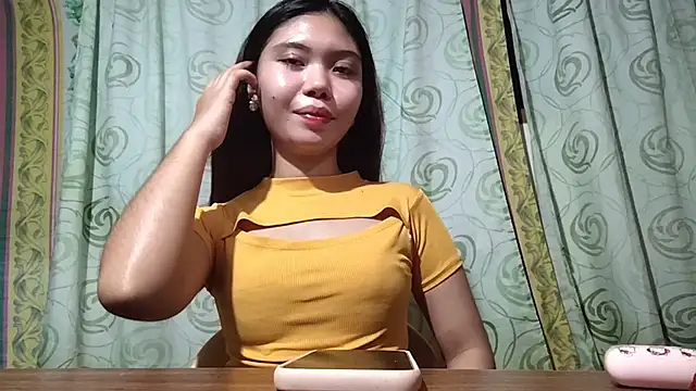 RegenaKhanponaphan online show from May 2026 01:25:02 AM