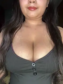 Naughty pooja44 online show from May 2026 07:38:01 AM