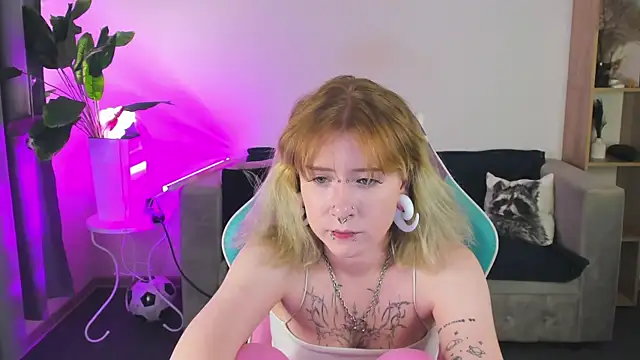 Elira Vane online show from June 2026 03:17:01 AM