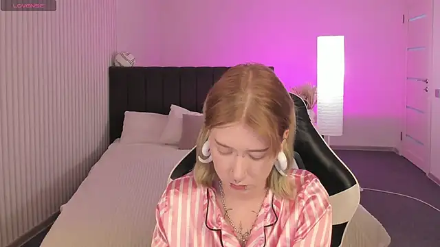 Elira Vane online show from June 2026 02:56:02 AM