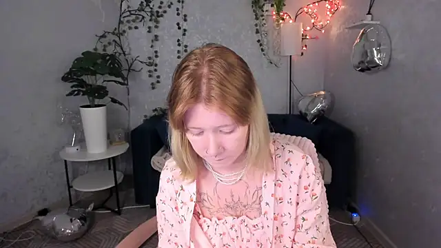 Elira Vane online show from July 2026 03:01:01 AM