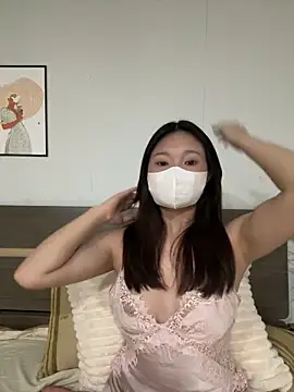 Ni Tran online show from May 2026 07:08:01 PM