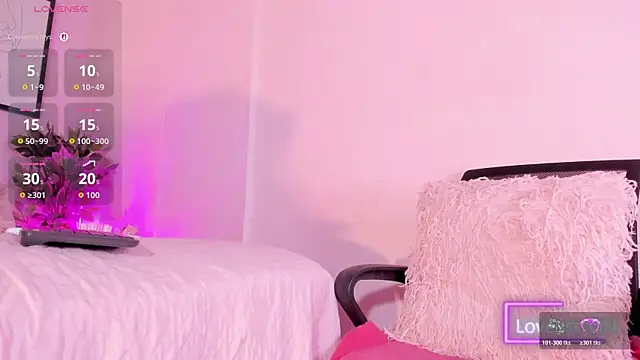 Emiilyh  online show from July 2026 01:58:33 AM