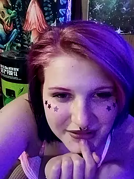 yourfavfallenstar online show from April 2026 10:52:02 PM