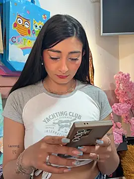 IsabellaMariet online show from July 2026 04:39:33 PM