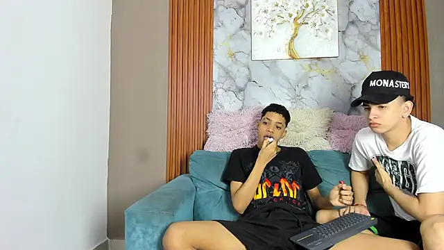Snapshot of LOVE_GUYS1 chatting on May 2026 01:17:02 PM LOVE GUYS1 online show from May 2026 01:17:02 PM
