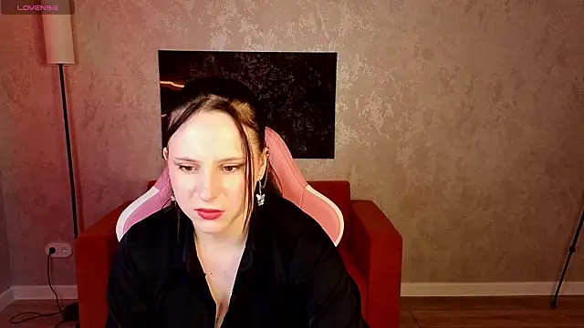 Julia Shyy online show from May 2026 01:56:01 AM