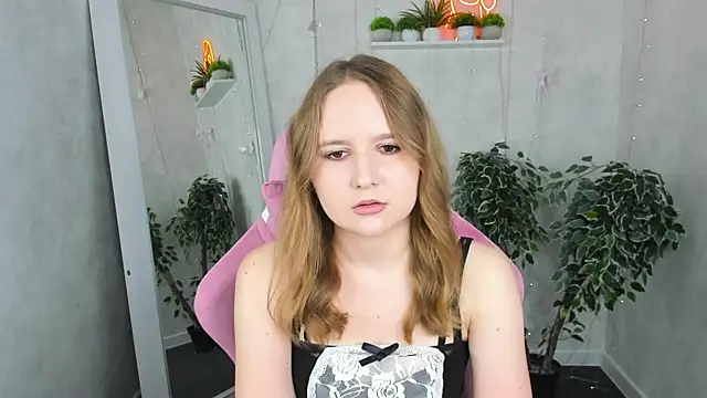 Emmaa Kimm online show from July 2026 12:58:01 AM