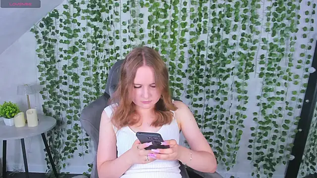 Emmaa Kimm online show from July 2026 12:58:01 AM