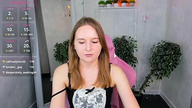Emmaa Kimm online show from July 2026 02:13:01 PM