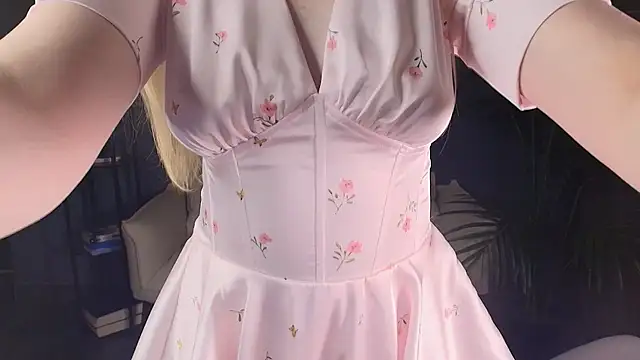 MilkChoc0late online show from June 2026 02:38:01 AM