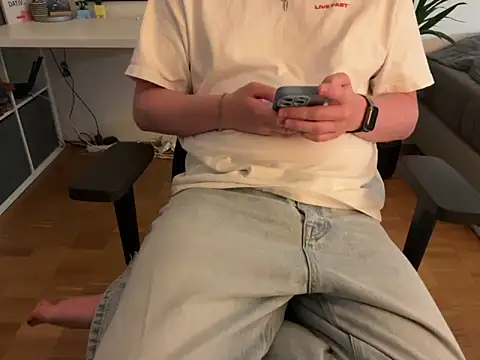 hotbiboy2003 online show from May 2026 03:53:02 PM