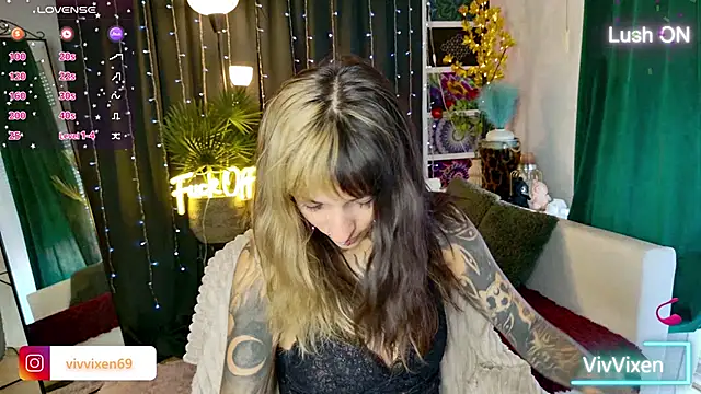 VivVixen online show from June 2026 03:49:02 PM
