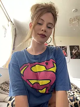 Young Lizzie online show from May 2026 01:38:02 PM
