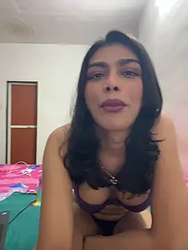 Mayra xx online show from July 2026 06:47:01 PM