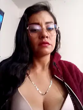 mili hotty online show from June 2026 11:45:02 AM