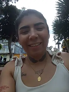 PequenaNena online show from May 2026 08:16:02 PM