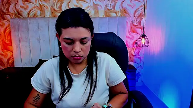 ChloeSmith9 online show from July 2026 07:10:02 PM