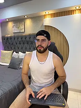 DomBoy  online show from May 2026 08:26:02 PM