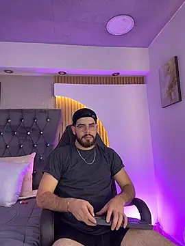 DomBoy  online show from May 2026 08:16:01 PM