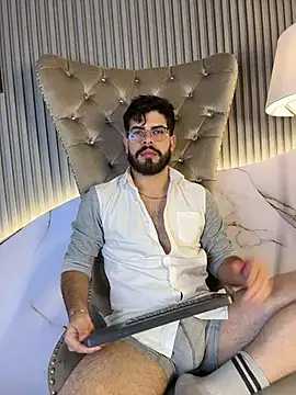 DomBoy  online show from May 2026 07:34:02 PM