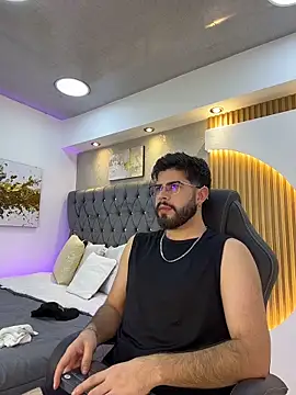 DomBoy  online show from May 2026 08:05:02 PM