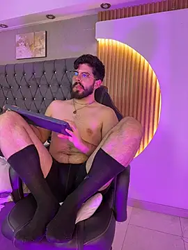 DomBoy  online show from May 2026 01:57:16 AM