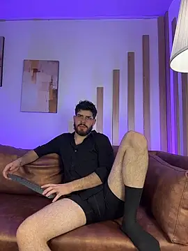 DomBoy  online show from June 2026 08:19:02 PM