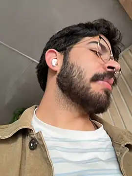 DomBoy  online show from July 2026 07:51:02 PM