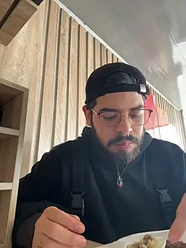 DomBoy  online show from July 2026 07:56:02 PM