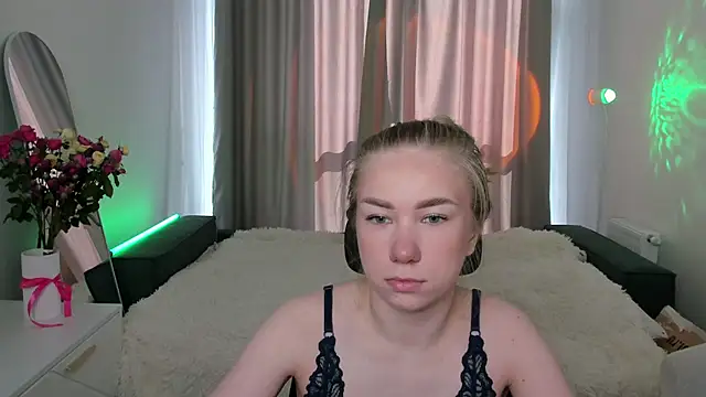 AnnaAlexArti online show from May 2026 03:57:02 AM