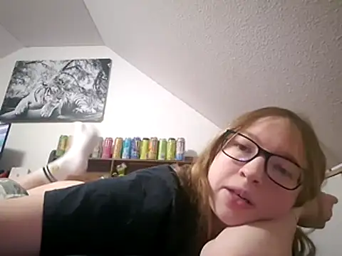 Freaky-Doll online show from May 2026 09:09:01 PM