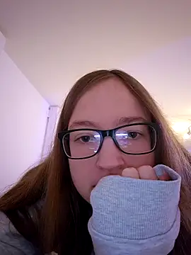 Freaky-Doll online show from May 2026 11:44:02 PM