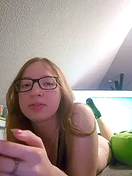 Freaky-Doll online show from May 2026 07:26:02 PM