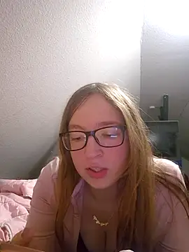 Freaky-Doll online show from June 2026 10:04:01 PM