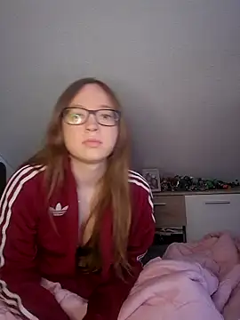 Freaky-Doll online show from June 2026 06:10:01 PM