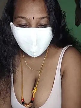 Snapshot of tamil_butterfly chatting on May 2026 09:16:01 AM tamil butterfly online show from May 2026 09:16:01 AM