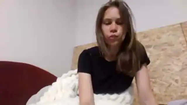 Lisahoppii online show from May 2026 08:27:01 PM