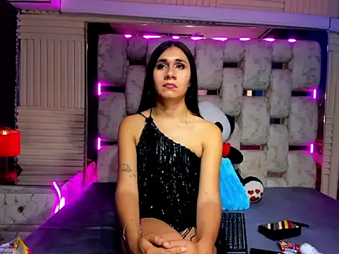 MahiaraHot online show from May 2026 02:00:02 PM