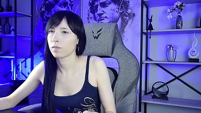 SeraphineSparda online show from July 2026 12:23:01 PM
