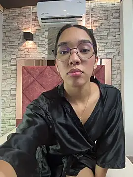 Snapshot of Serena_Velvett chatting on June 2026 08:02:02 PM Serena Velvett online show from June 2026 08:02:02 PM