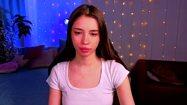 Monica Venom online show from May 2026 01:43:02 PM