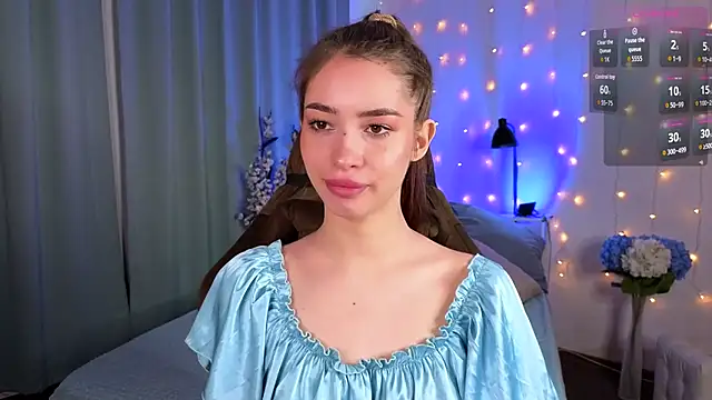 Monica Venom online show from June 2026 01:57:02 PM