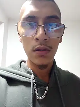 Lil black009 online show from May 2026 06:09:01 AM