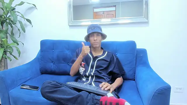 Snapshot of Zane_Belville chatting on May 2026 11:29:01 AM Zane Belville online show from May 2026 11:29:01 AM