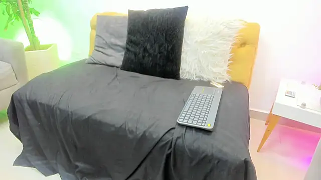 Snapshot of Zane_Belville chatting on June 2026 11:27:02 AM Zane Belville online show from June 2026 11:27:02 AM