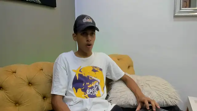 Snapshot of Zane_Belville chatting on June 2026 11:21:02 AM Zane Belville online show from June 2026 11:21:02 AM