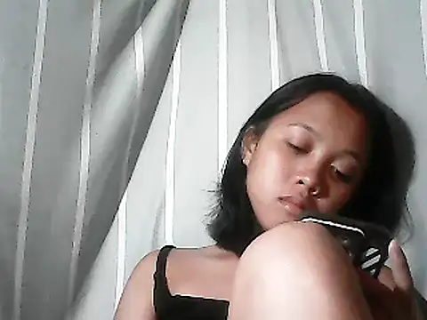 Yours AsianPinayGirl18 online show from June 2026 09:46:01 PM