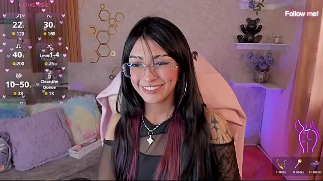 mia smoke  online show from May 2026 03:06:01 PM